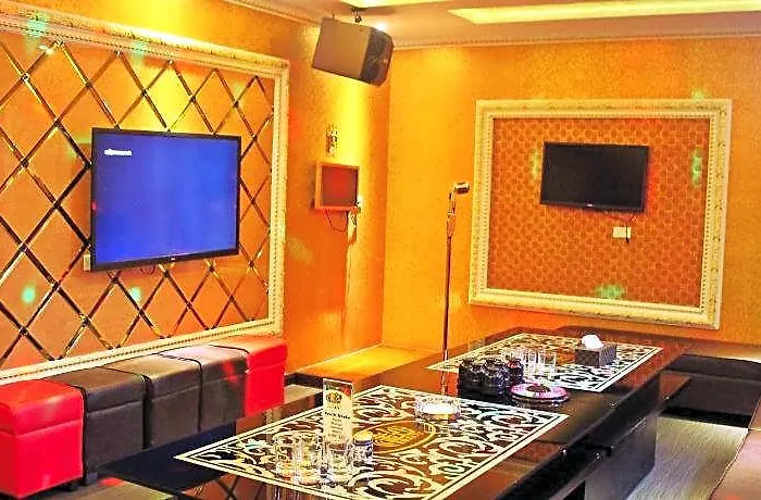 Zen Premium Dela Chambre Hotel Manila 3* Manila