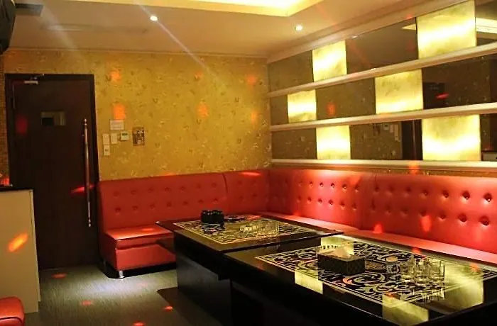 Zen Premium Dela Chambre Hotel Manila 3* Manila