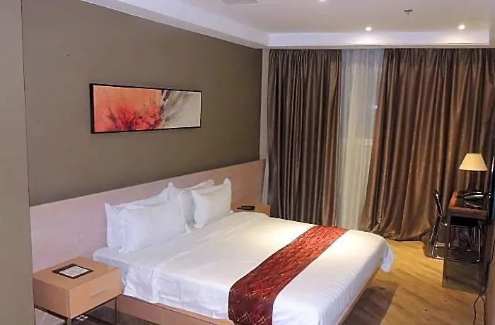 Zen Premium Dela Chambre Hotel Manila Hotel