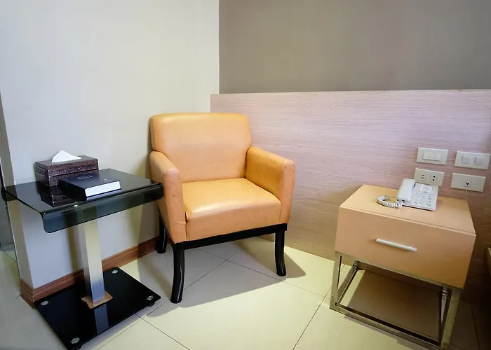 Zen Premium Dela Chambre Hotel Manila Hotel 3*